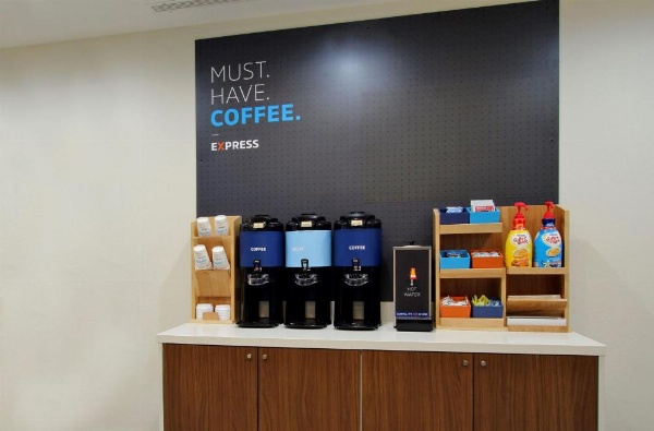 Holiday Inn Express - Canton image 13