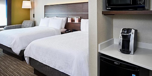 Holiday Inn Express - Canton image 4