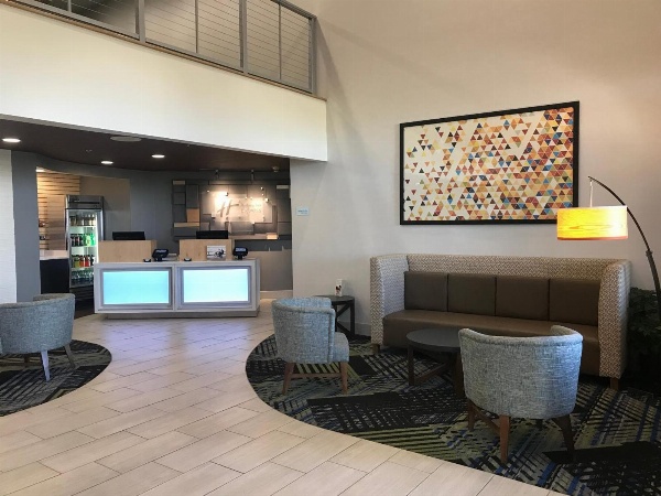 Holiday Inn Express - Canton image 6